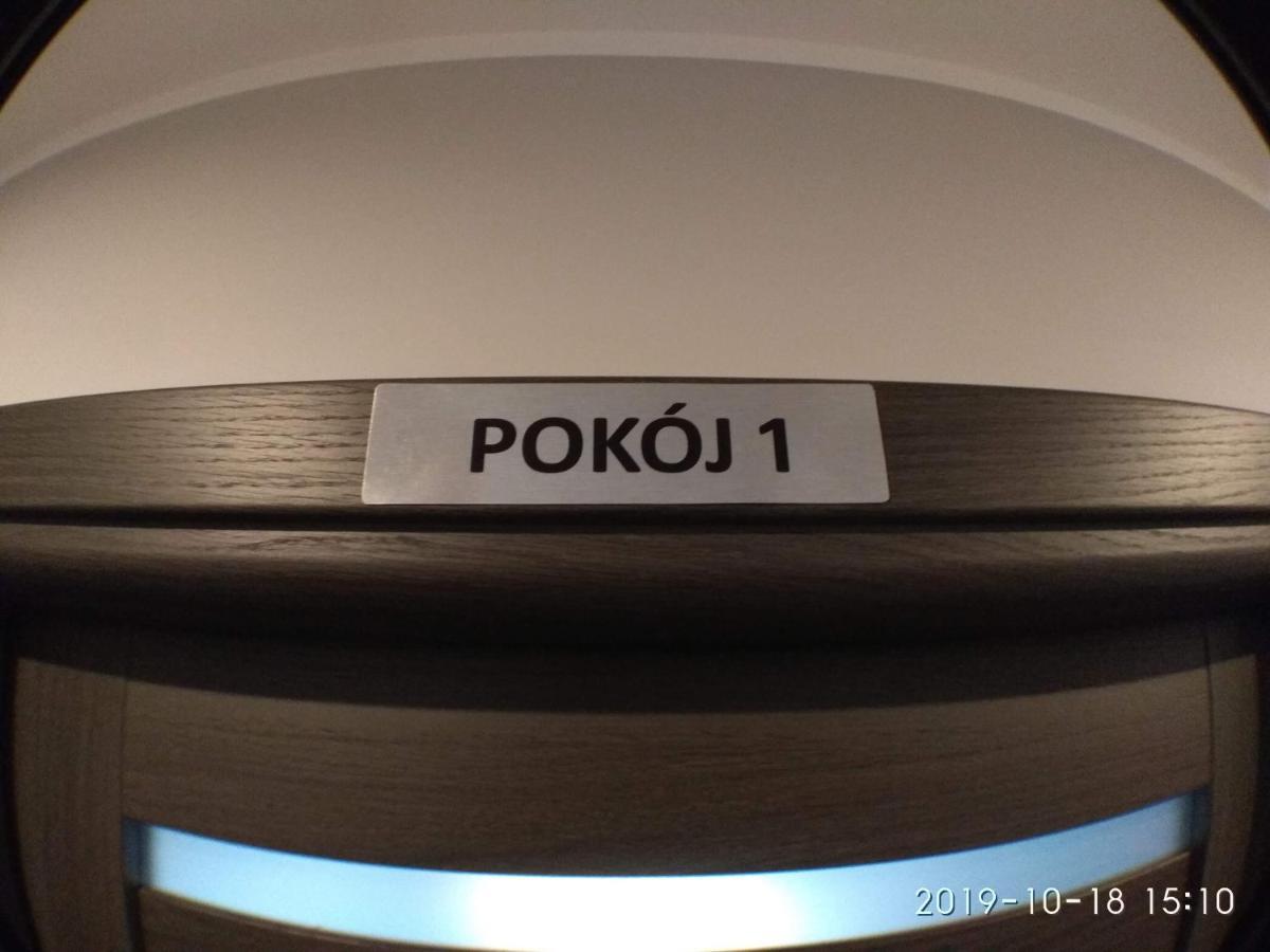 2120 Przyjazni 4 - Tanie Pokoje - Samodzielne Zameldowanie - Self Check In Poznań Eksteriør bilde