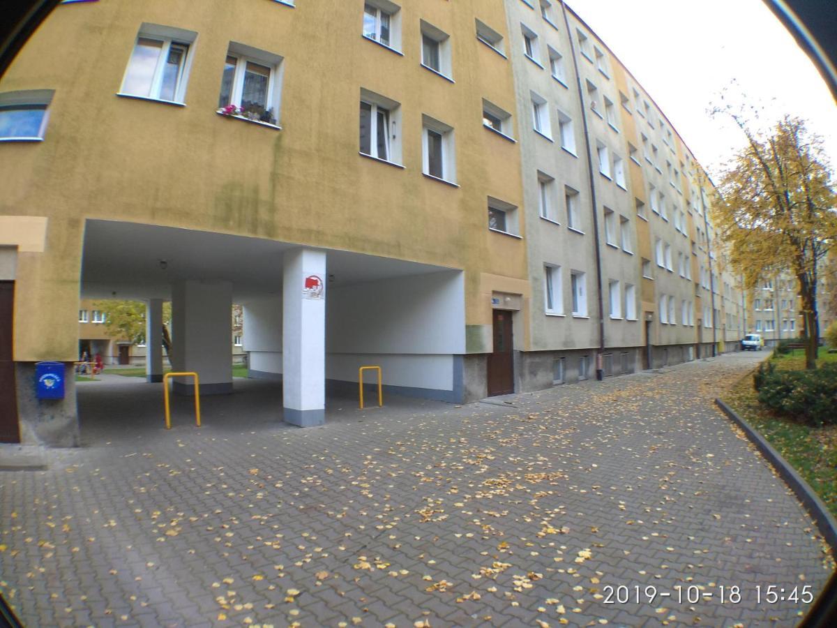 2120 Przyjazni 4 - Tanie Pokoje - Samodzielne Zameldowanie - Self Check In Poznań Eksteriør bilde